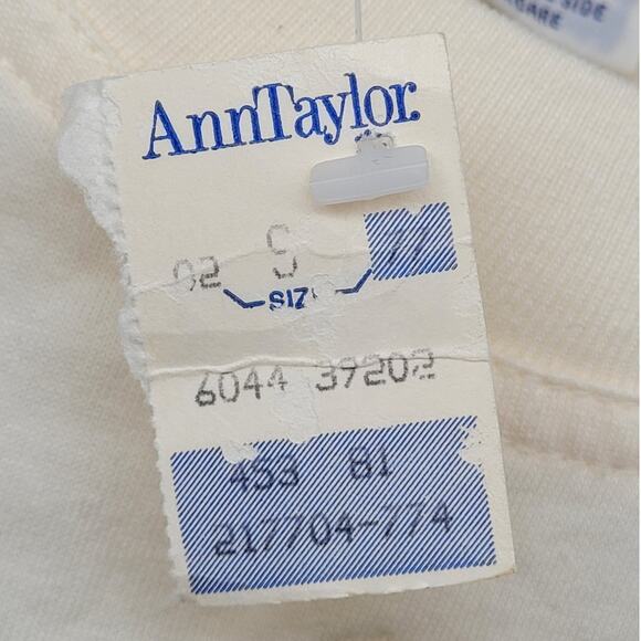 Ann Taylor Vintage Crew Neck Logo Single Stitch Short Sleeve Ladies T Shirt - Picture 9 of 12